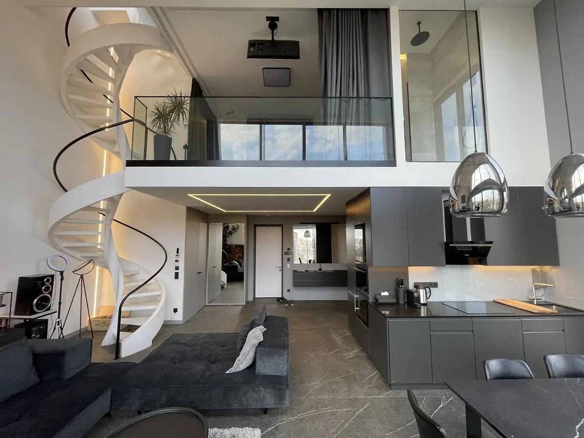 דירות The Penthouse קייב
