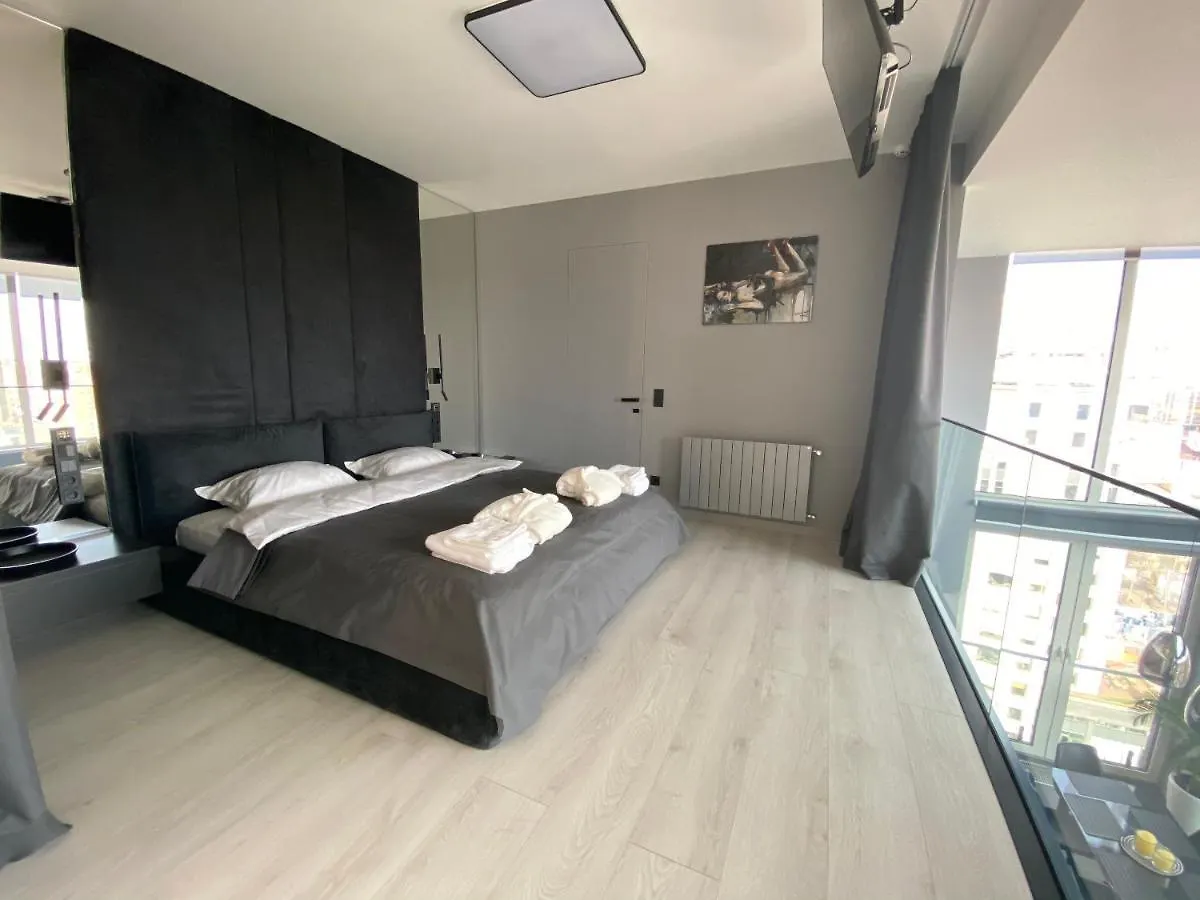 דירות The Penthouse קייב